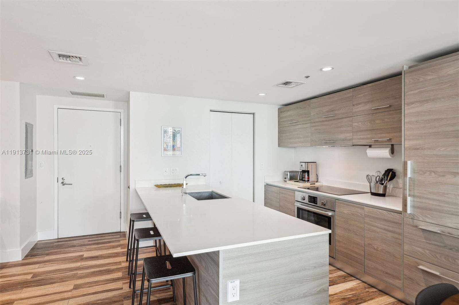 Sls Brickell at 1300 Miami Ave, Miami, FL 33130 - For Sale photo 11