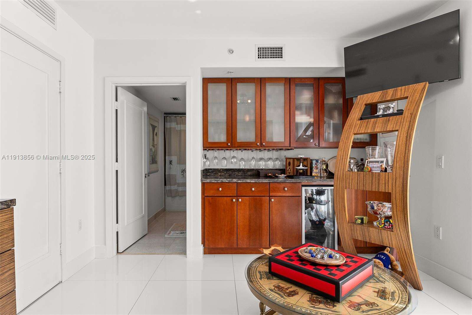 RIVA BAY HARBOR - 9400 Bay Harbor Dr, Bay Harbor Islands, FL 33154 | Picture 22