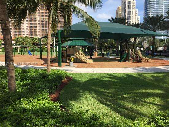 Porto Bellagio at 17100 Bay Rd, Sunny Isles Beach, FL 33160 - For Sale photo 63
