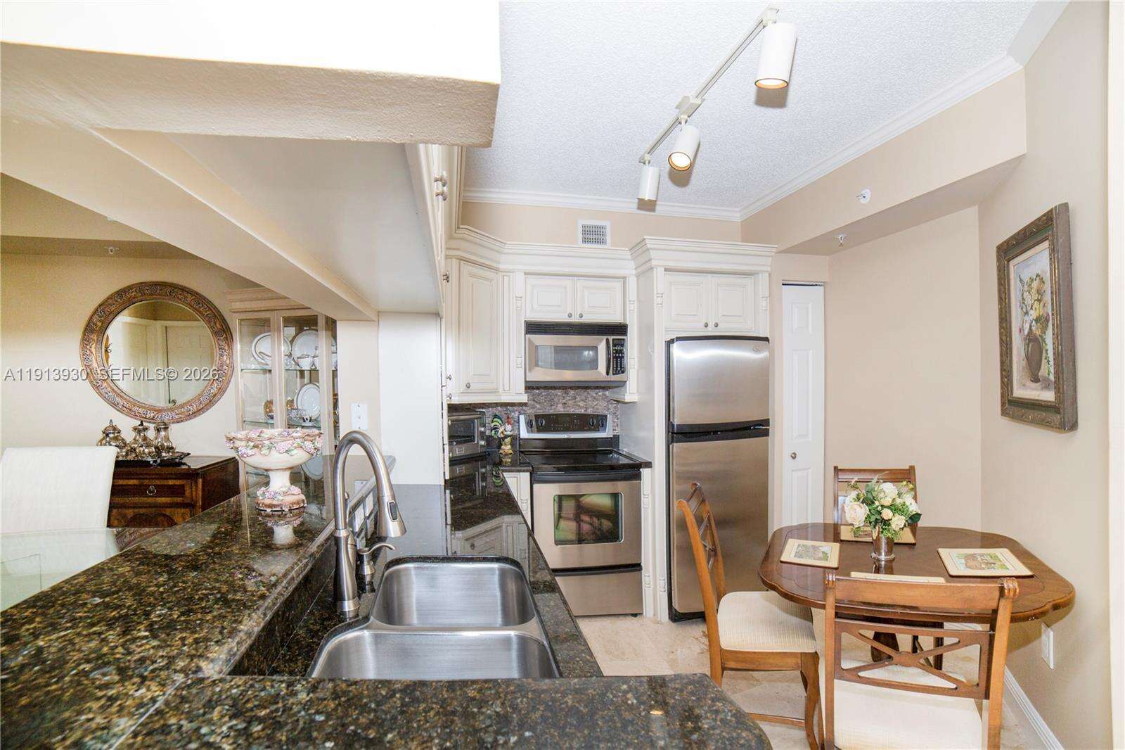 Porto Bellagio at 17100 Bay Rd, Sunny Isles Beach, FL 33160 - For Sale photo 10