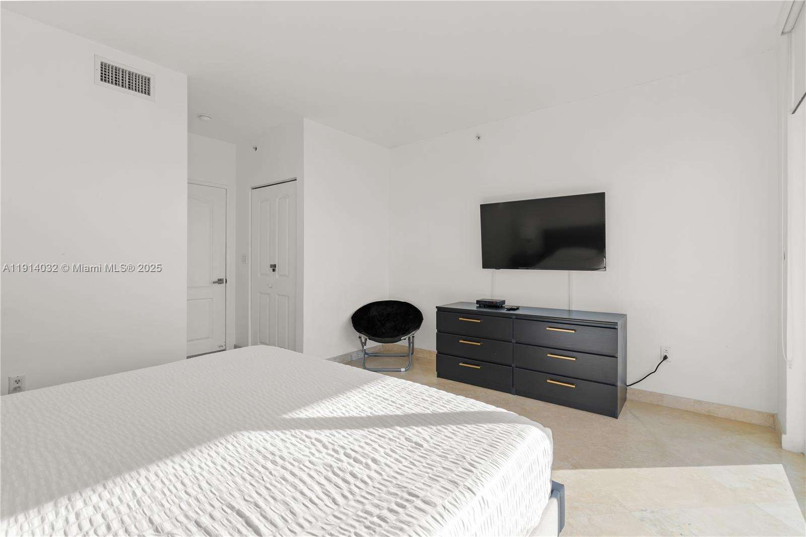 King David at 17555 Atlantic Blvd, Sunny Isles Beach, FL 33160 - For Sale photo 40
