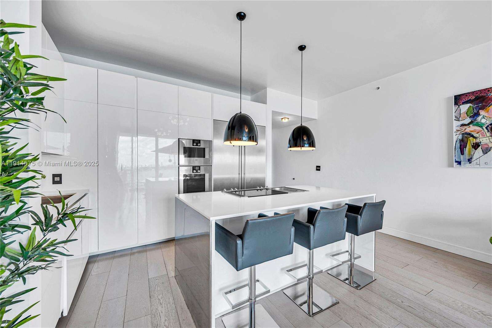 PARAMOUNT BAY - 2020 Bayshore Dr, Miami, FL 33137 | Picture 17