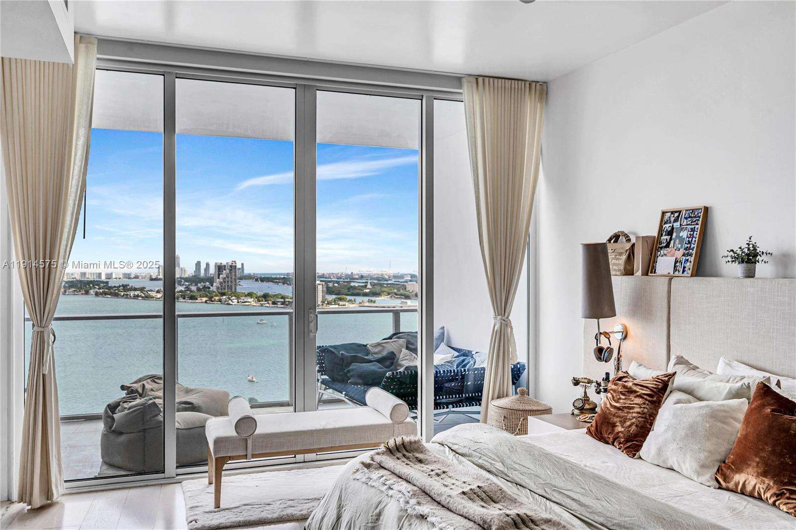 PARAMOUNT BAY - 2020 Bayshore Dr, Miami, FL 33137 | Picture 21