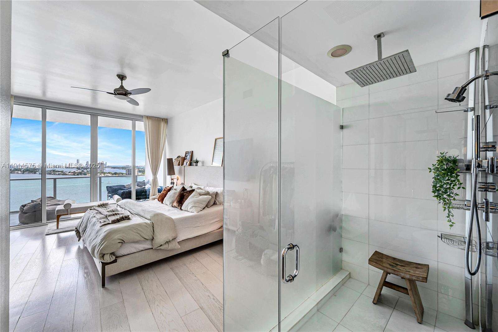 PARAMOUNT BAY - 2020 Bayshore Dr, Miami, FL 33137 | Picture 22