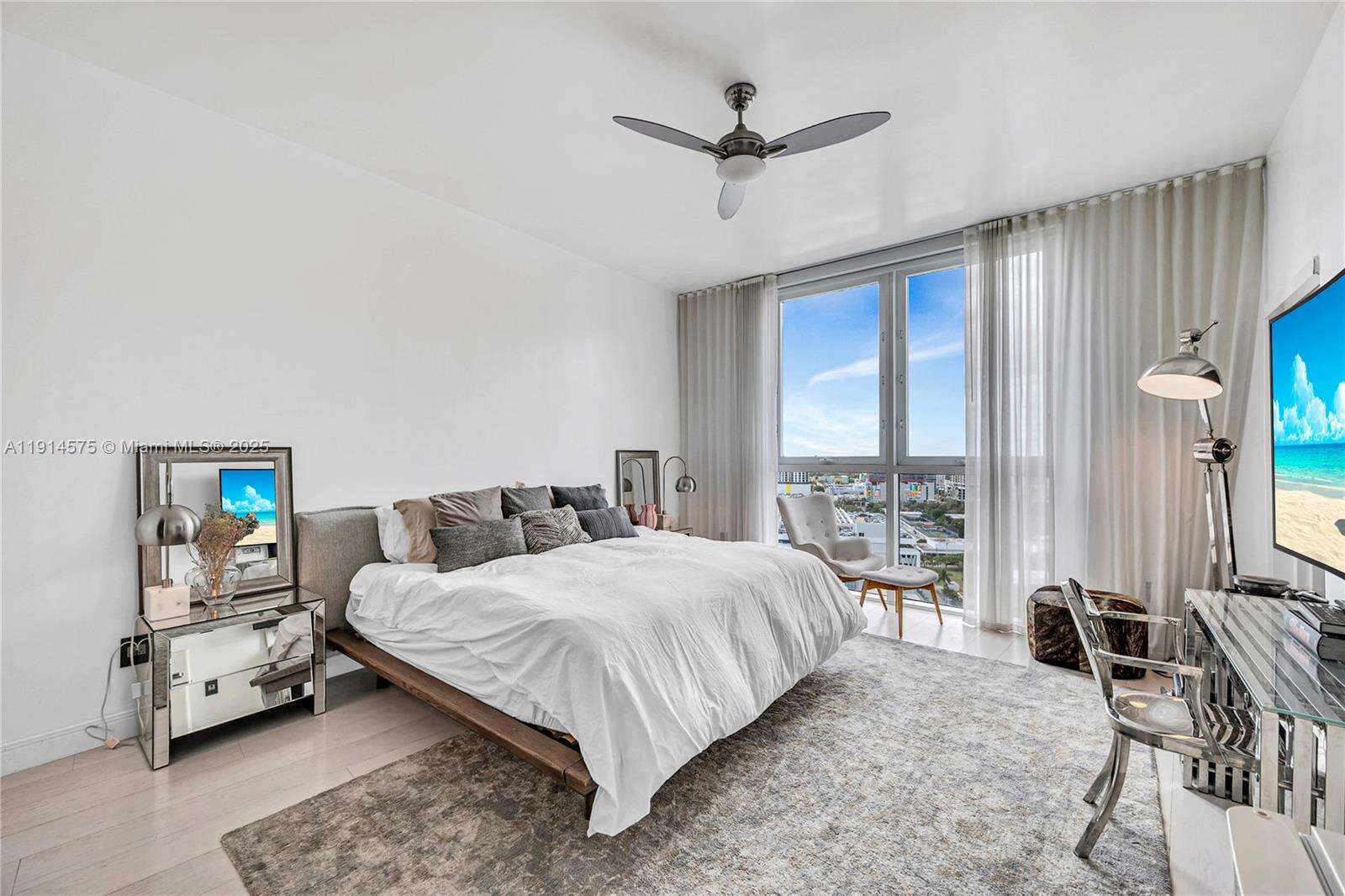 PARAMOUNT BAY - 2020 Bayshore Dr, Miami, FL 33137 | Picture 27