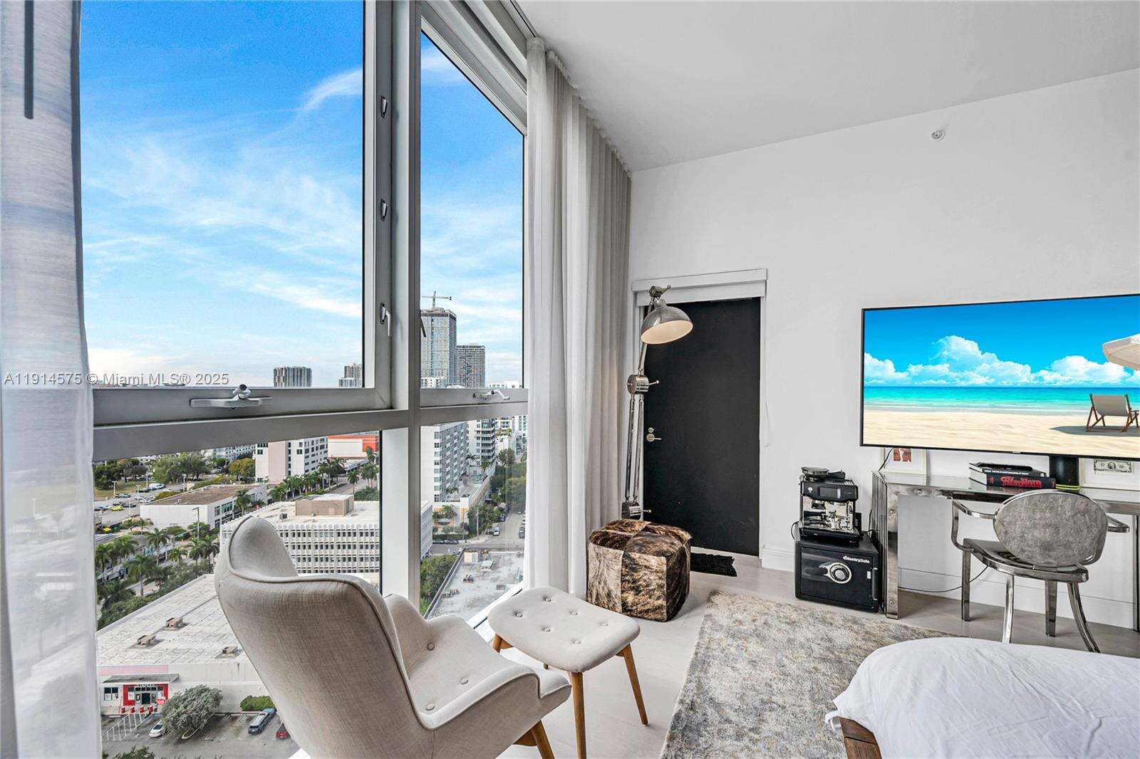 PARAMOUNT BAY - 2020 Bayshore Dr, Miami, FL 33137 | Picture 33