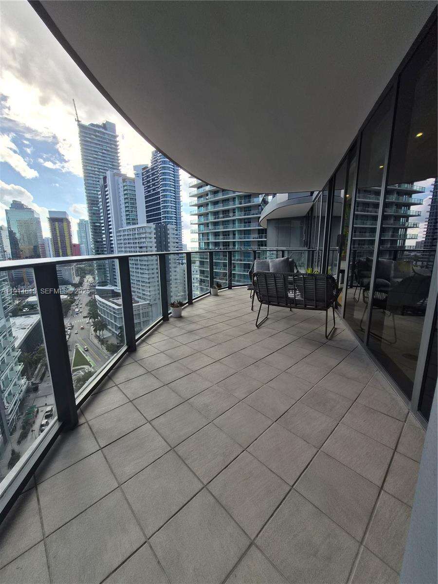 BRICKELL FLATIRON - 1000 Brickell Plz, Miami, FL 33131 | Picture 69