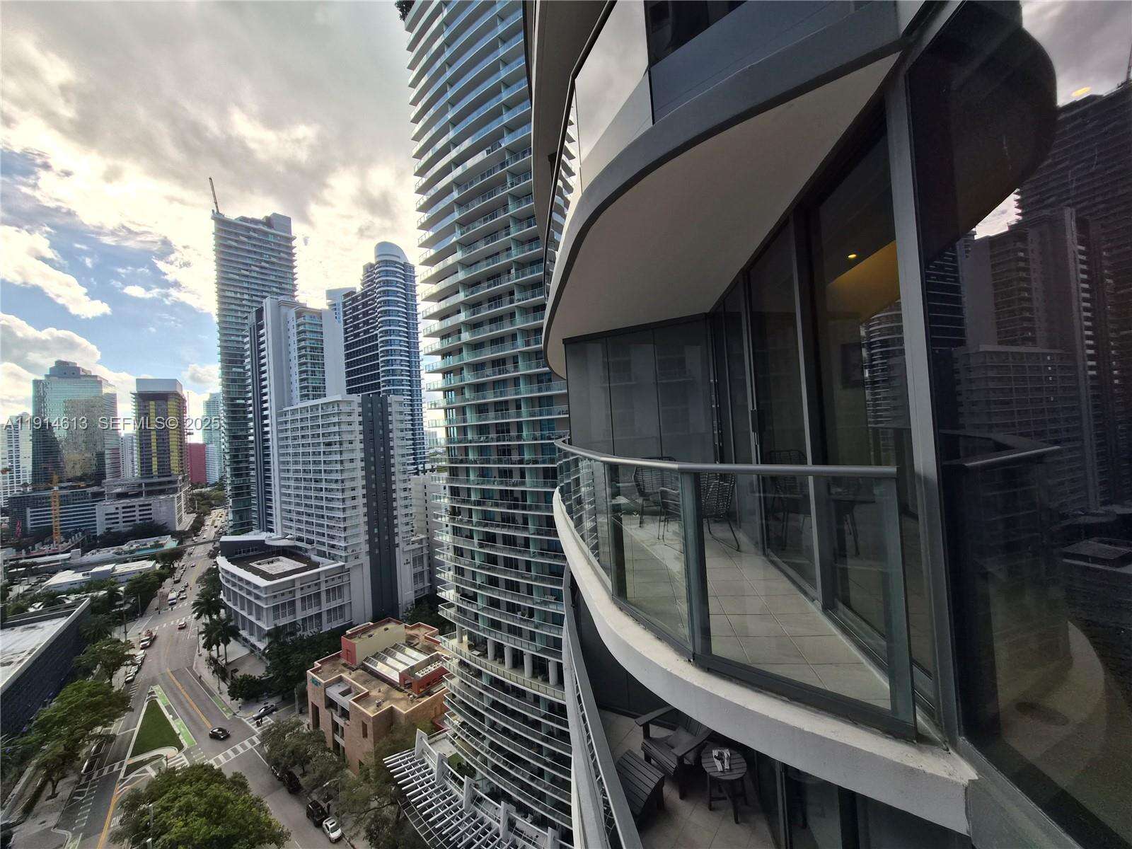 BRICKELL FLATIRON - 1000 Brickell Plz, Miami, FL 33131 | Picture 70