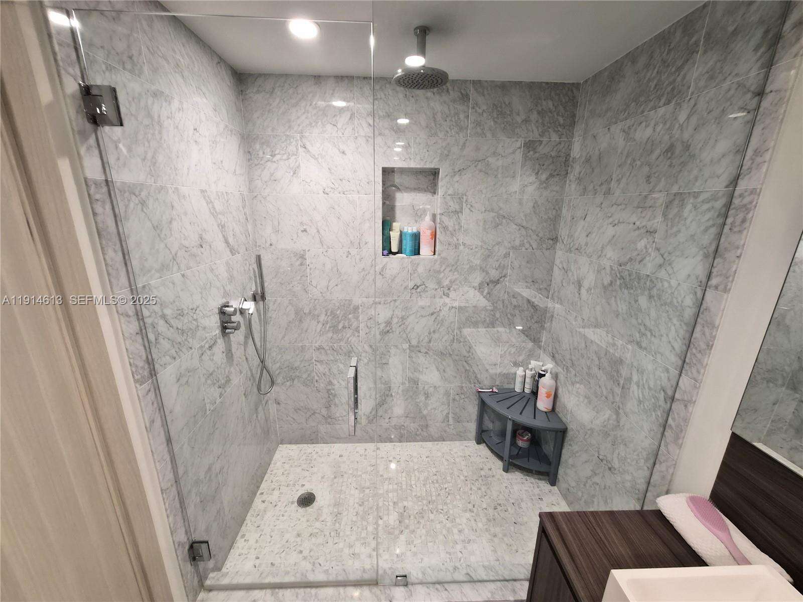 BRICKELL FLATIRON - 1000 Brickell Plz, Miami, FL 33131 | Picture 76