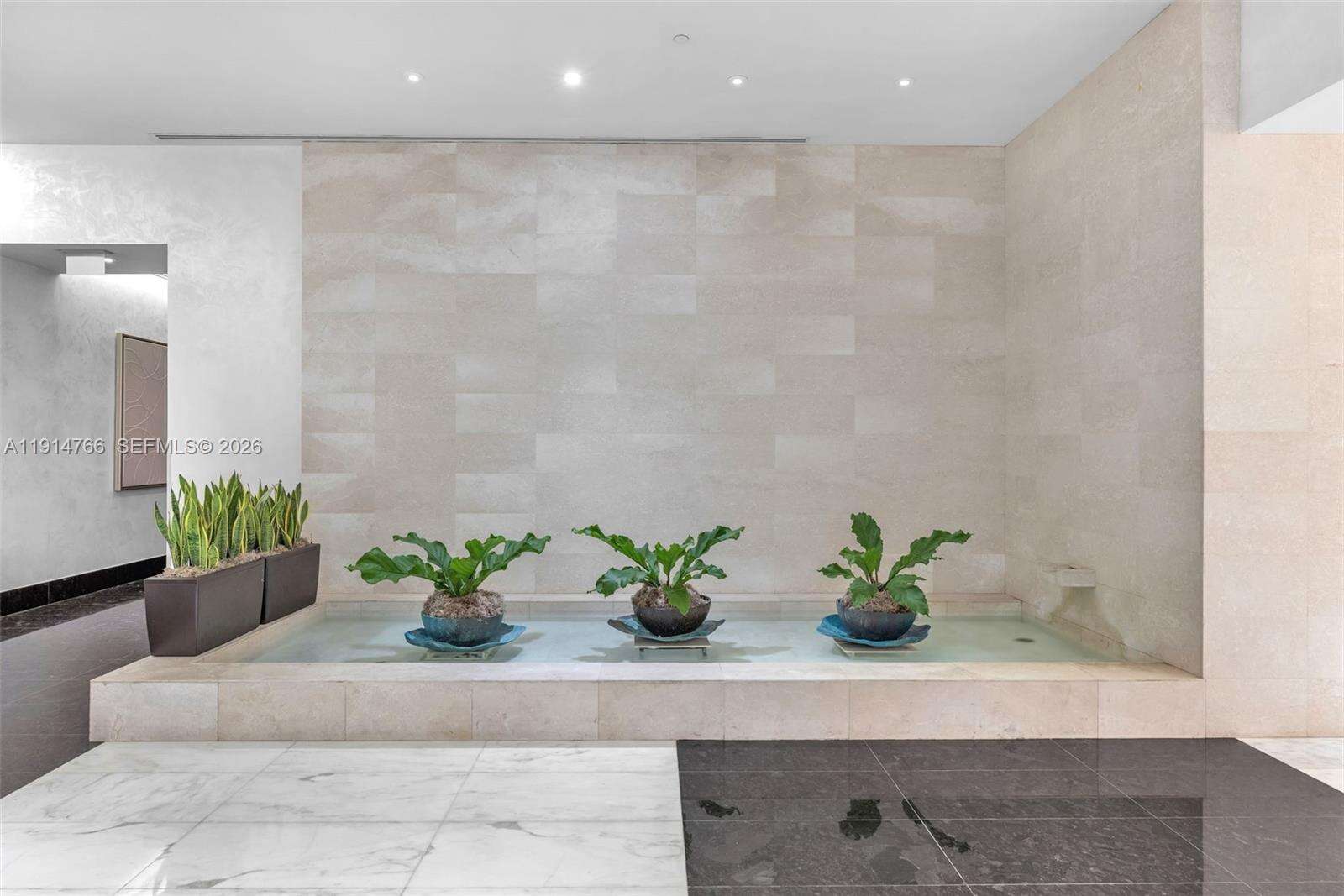 EPIC WEST - 200 Biscayne Blvd Way, Miami, FL 33131 | Picture 35