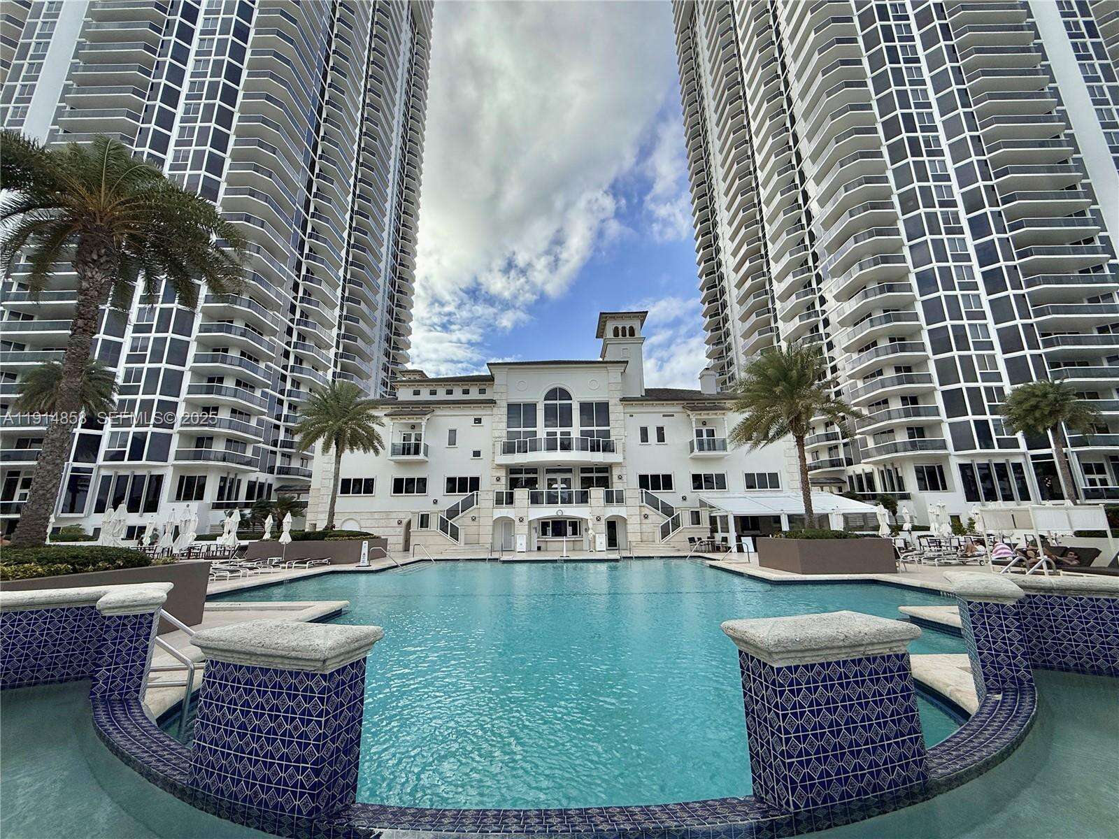 GREEN DIAMOND - 4775 Collins Ave, Miami Beach, FL 33140 | Picture 23