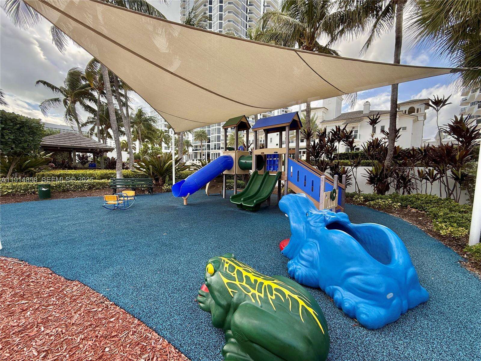 GREEN DIAMOND - 4775 Collins Ave, Miami Beach, FL 33140 | Picture 26