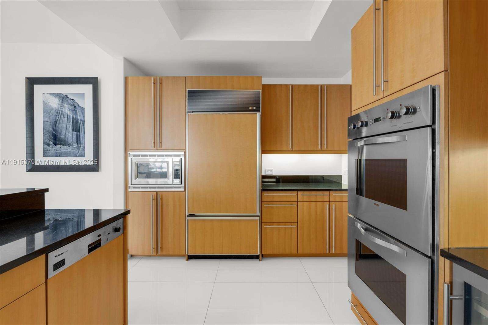 MILLENNIUM TOWER - 1425 Brickell Ave, Miami, FL 33131 | Picture 23