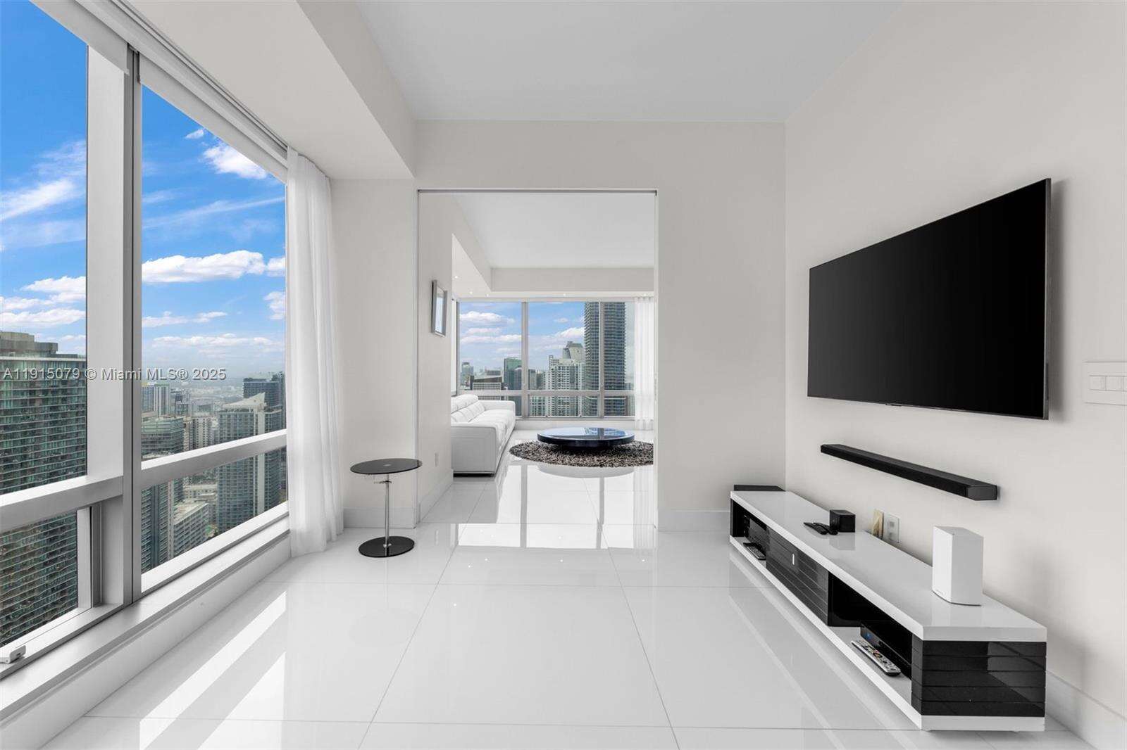 MILLENNIUM TOWER - 1425 Brickell Ave, Miami, FL 33131 | Picture 32