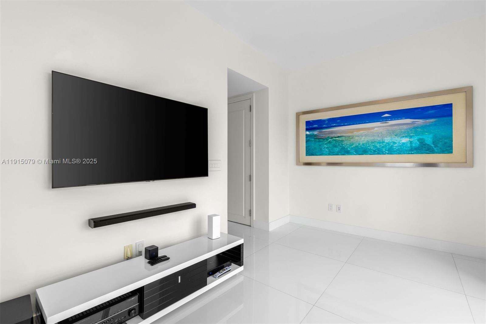 MILLENNIUM TOWER - 1425 Brickell Ave, Miami, FL 33131 | Picture 36