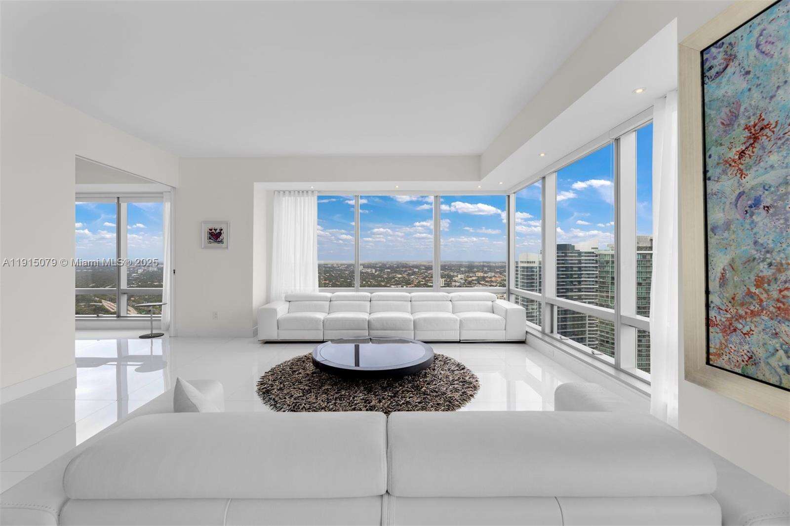 MILLENNIUM TOWER - 1425 Brickell Ave, Miami, FL 33131 | Picture 8