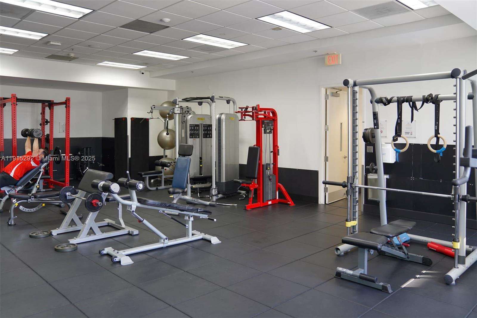 The Club At Brickell Bay at 1200 Brickell Bay Dr, Miami, FL 33131 - For Sale photo 18