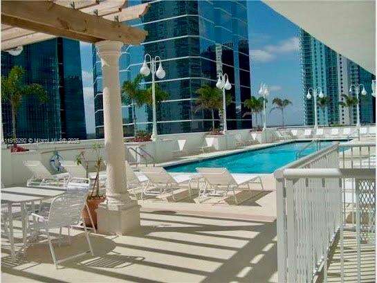The Club At Brickell Bay at 1200 Brickell Bay Dr, Miami, FL 33131 - For Sale photo 25