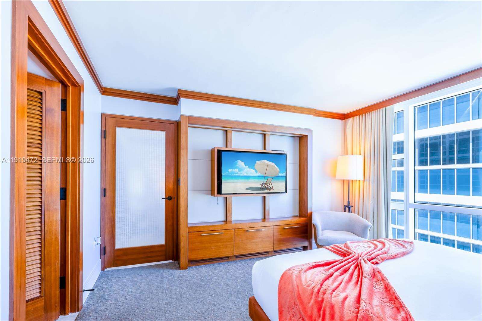 Central Carillon at 6801 Collins Ave, Miami Beach, FL 33141 - For Sale photo 21