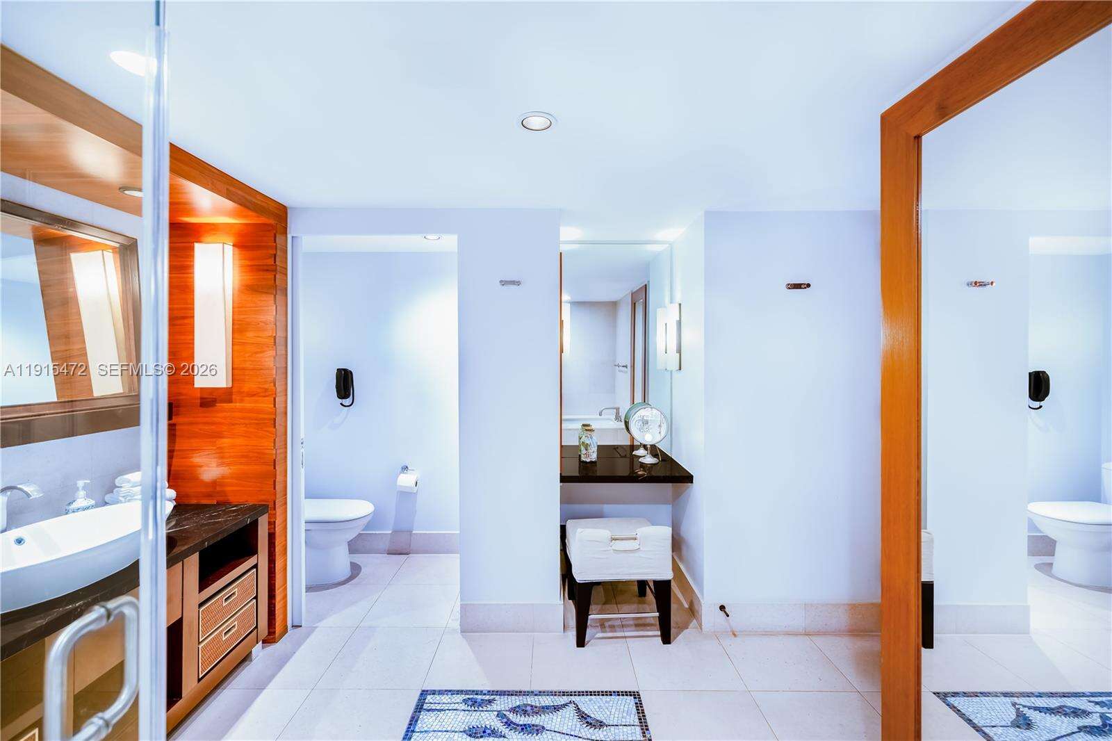 Central Carillon at 6801 Collins Ave, Miami Beach, FL 33141 - For Sale photo 31