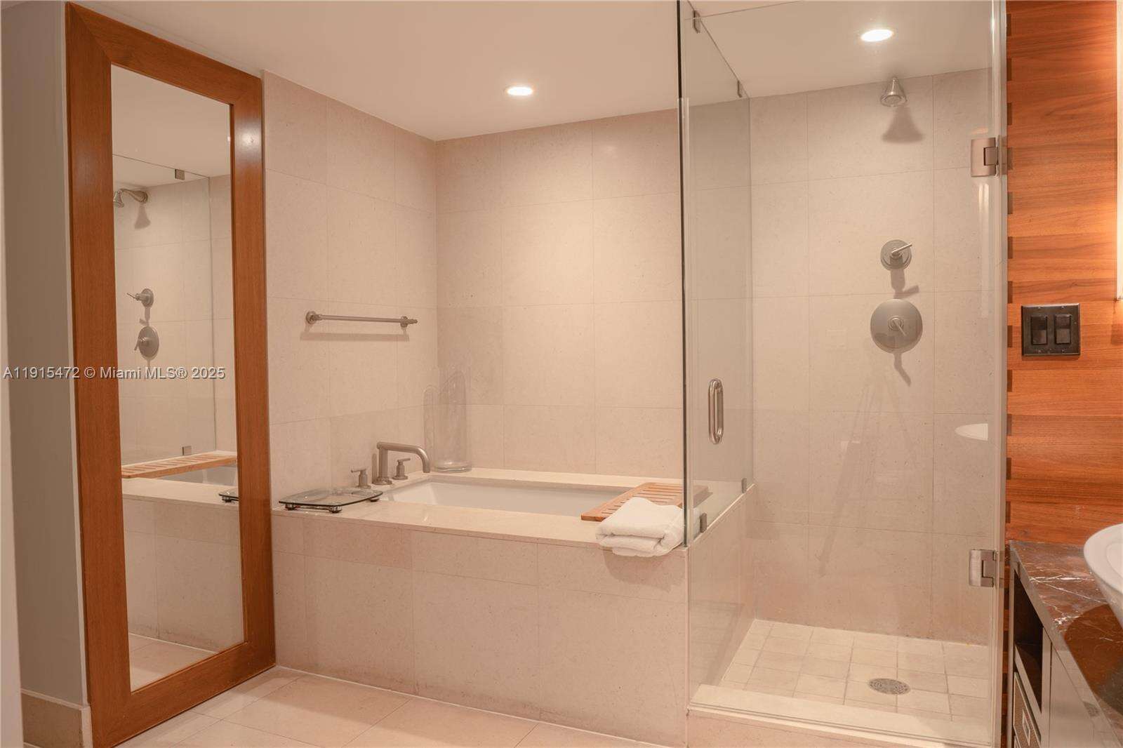 Central Carillon at 6801 Collins Ave, Miami Beach, FL 33141 - For Sale photo 7