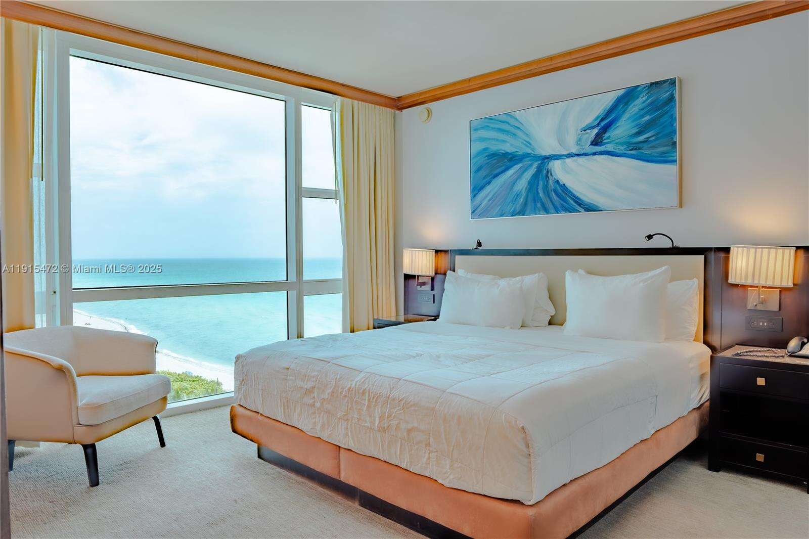 Central Carillon at 6801 Collins Ave, Miami Beach, FL 33141 - For Sale photo 10