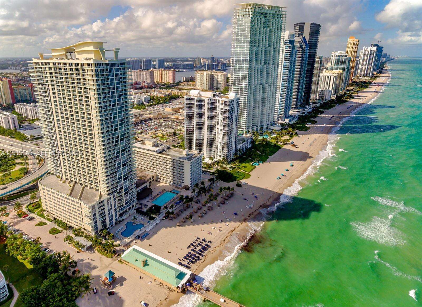 La Perla at 16699 Collins Ave, Sunny Isles Beach, FL 33160 - For Sale photo 1