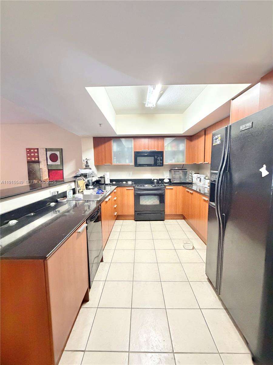 La Perla at 16699 Collins Ave, Sunny Isles Beach, FL 33160 - For Sale photo 7