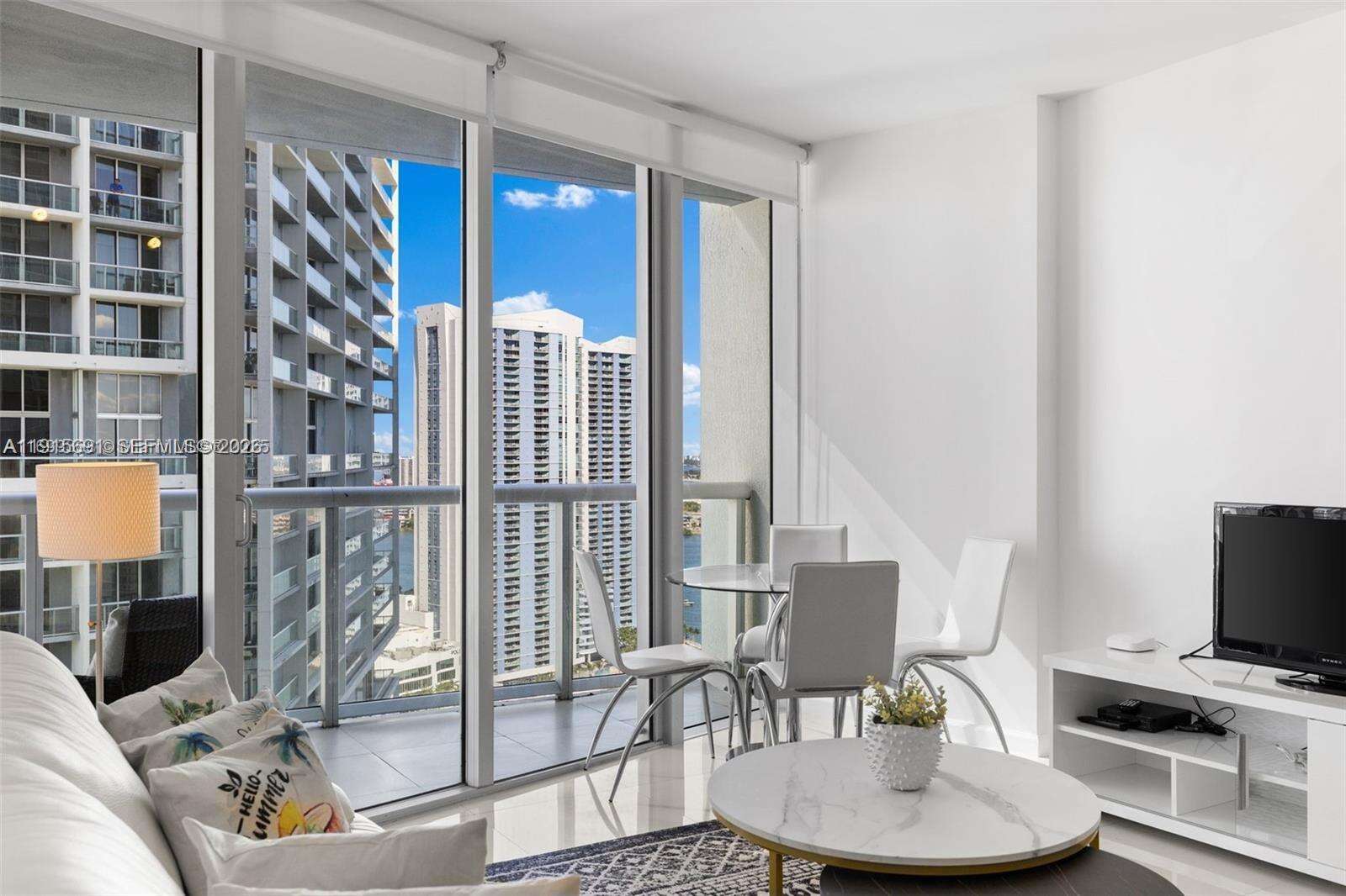 Icon Brickell 2 at 495 Brickell Ave, Miami, FL 33131 - For Sale photo 7