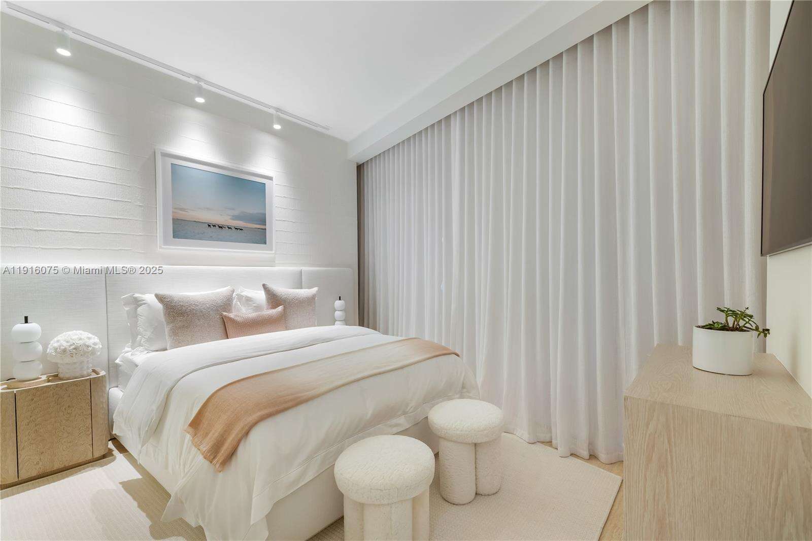 SURF CLUB - 9001 Collins Ave, Surfside, FL 33154 | Picture 13