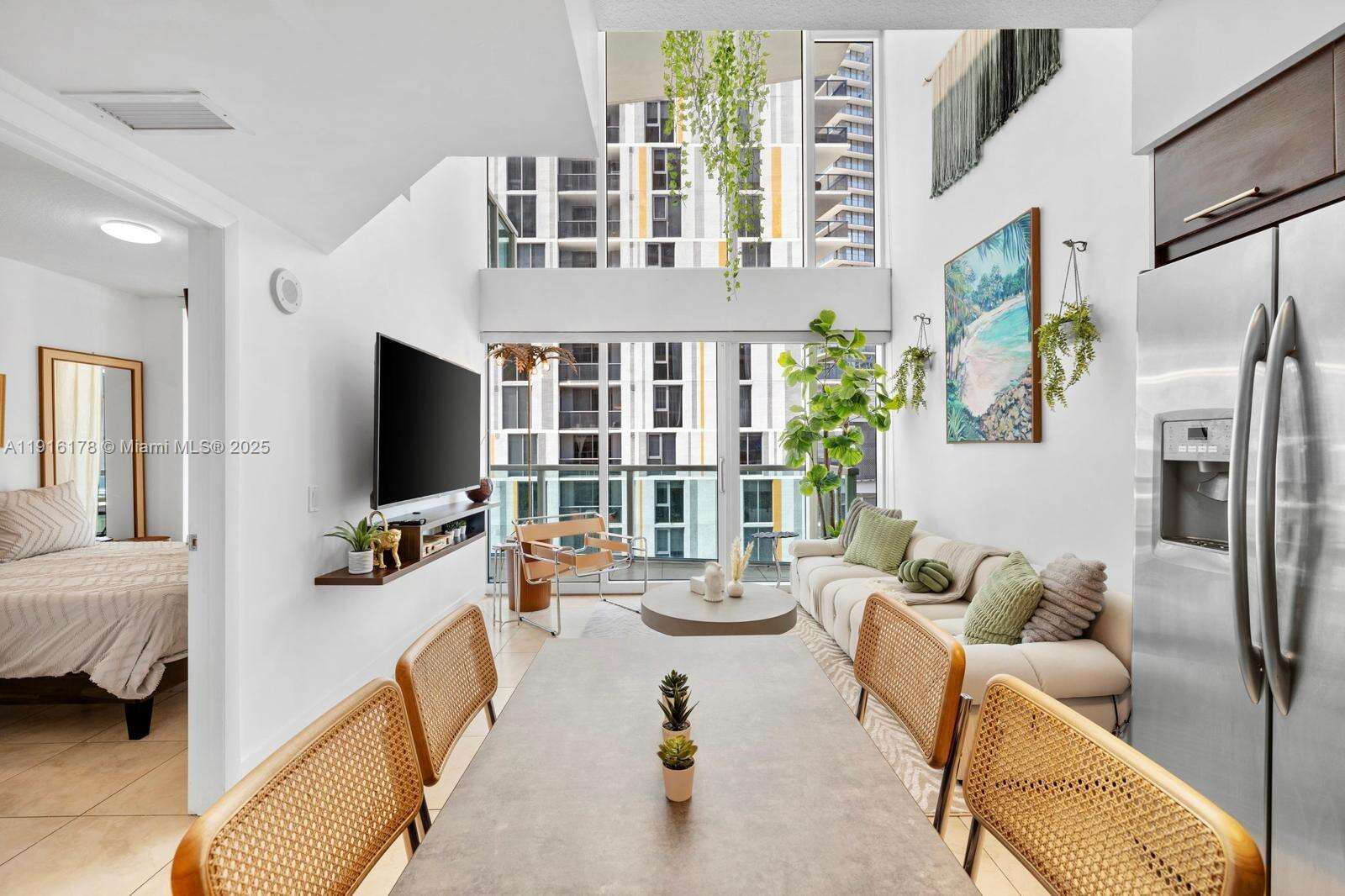 Brickell On The River at 41 5 St, Miami, FL 33131 - For Sale photo 13