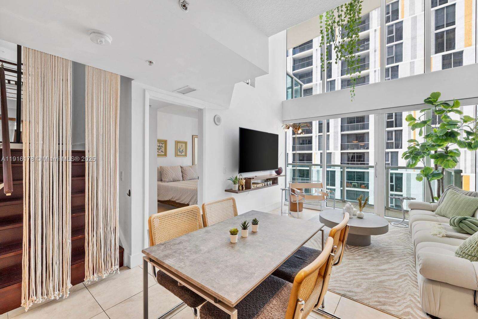 Brickell On The River at 41 5 St, Miami, FL 33131 - For Sale photo 14