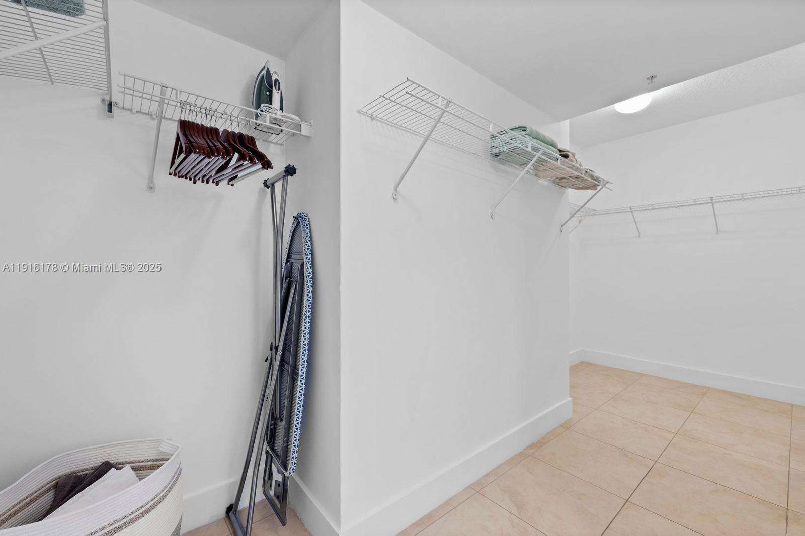 Brickell On The River at 41 5 St, Miami, FL 33131 - For Sale photo 30