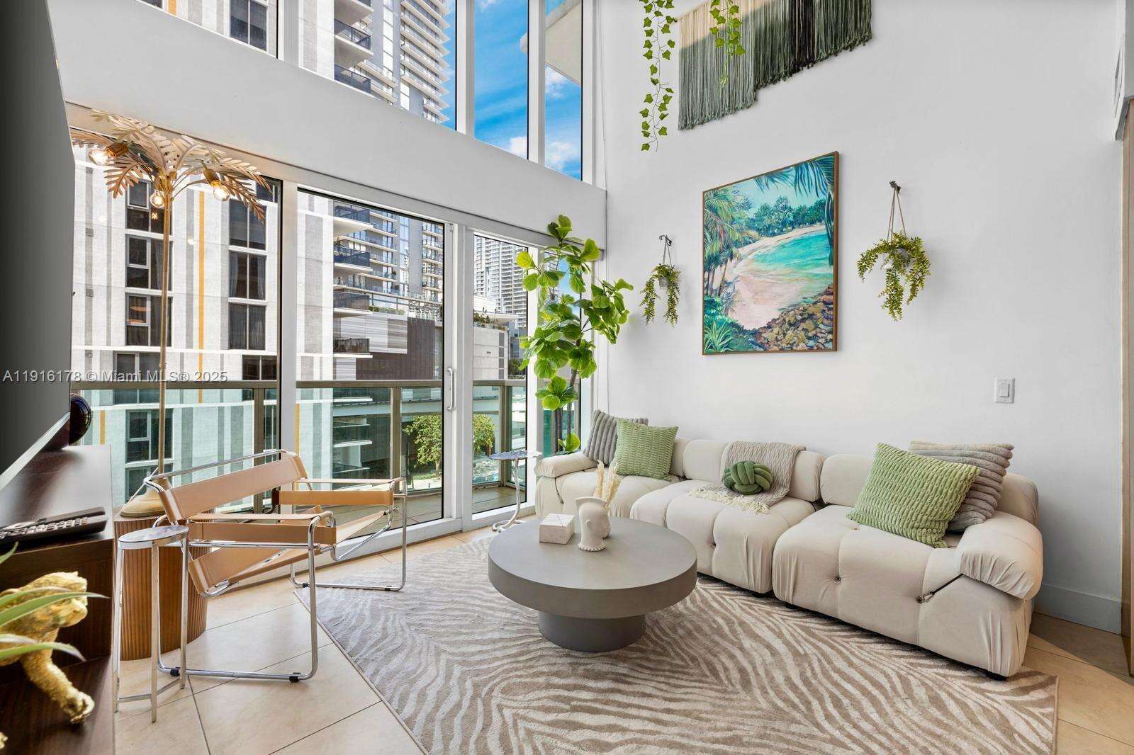 Brickell On The River at 41 5 St, Miami, FL 33131 - For Sale photo 4