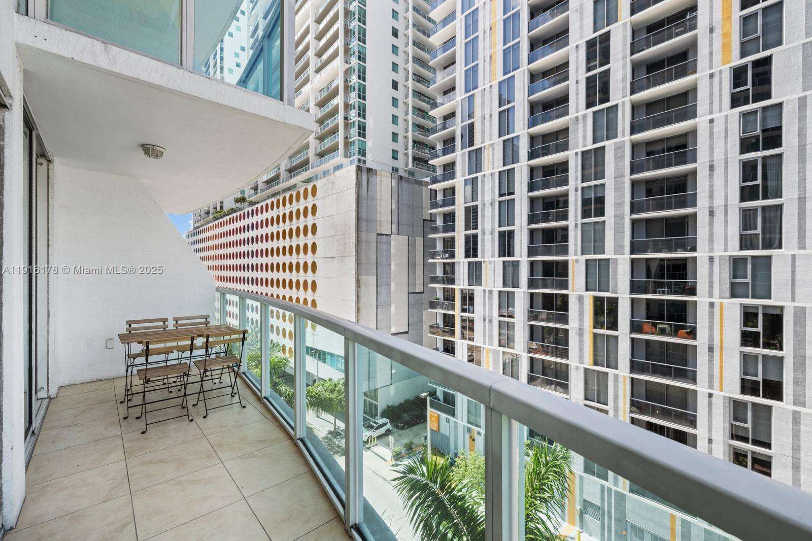 Brickell On The River at 41 5 St, Miami, FL 33131 - For Sale photo 31