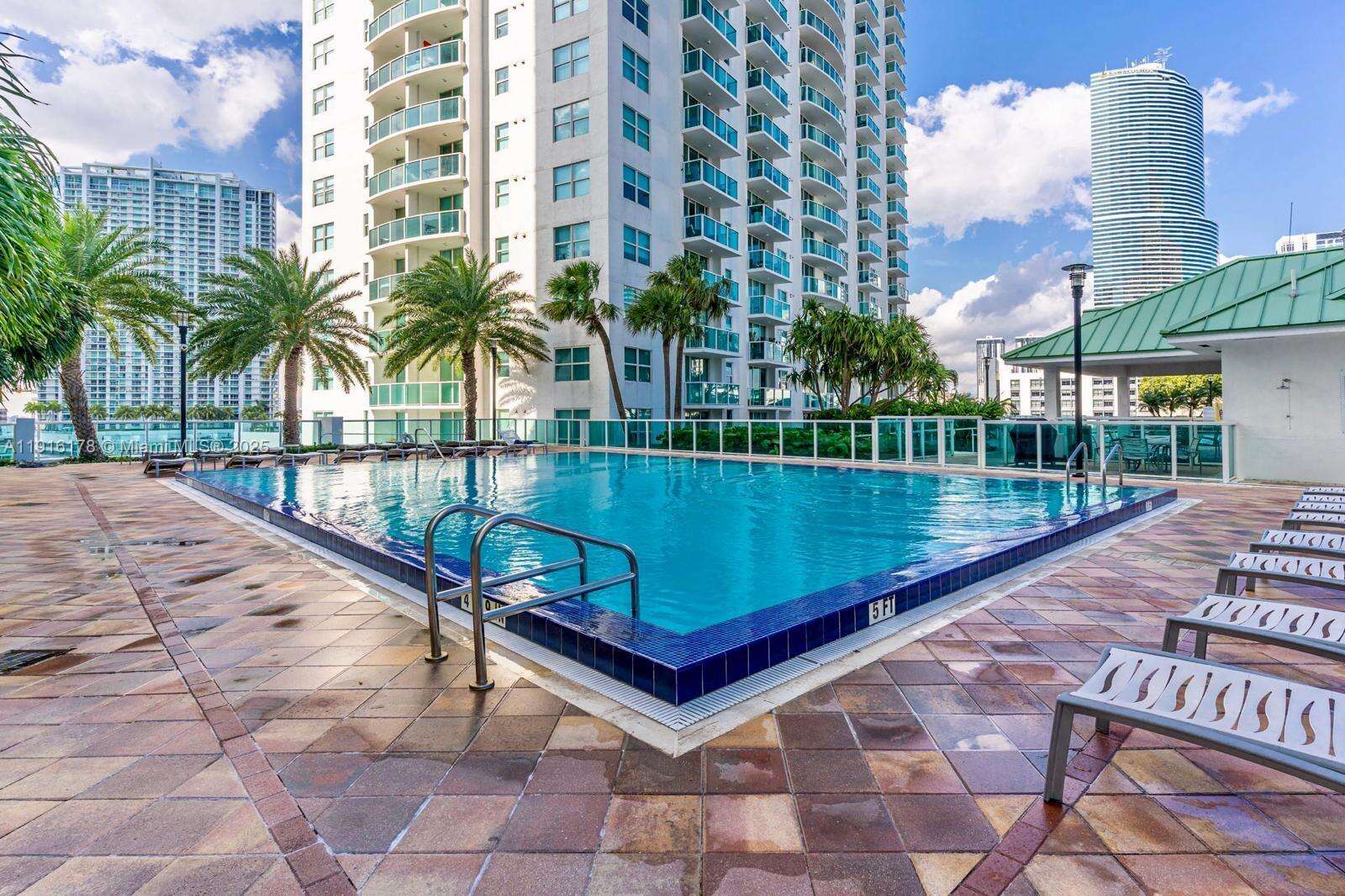 Brickell On The River at 41 5 St, Miami, FL 33131 - For Sale photo 34