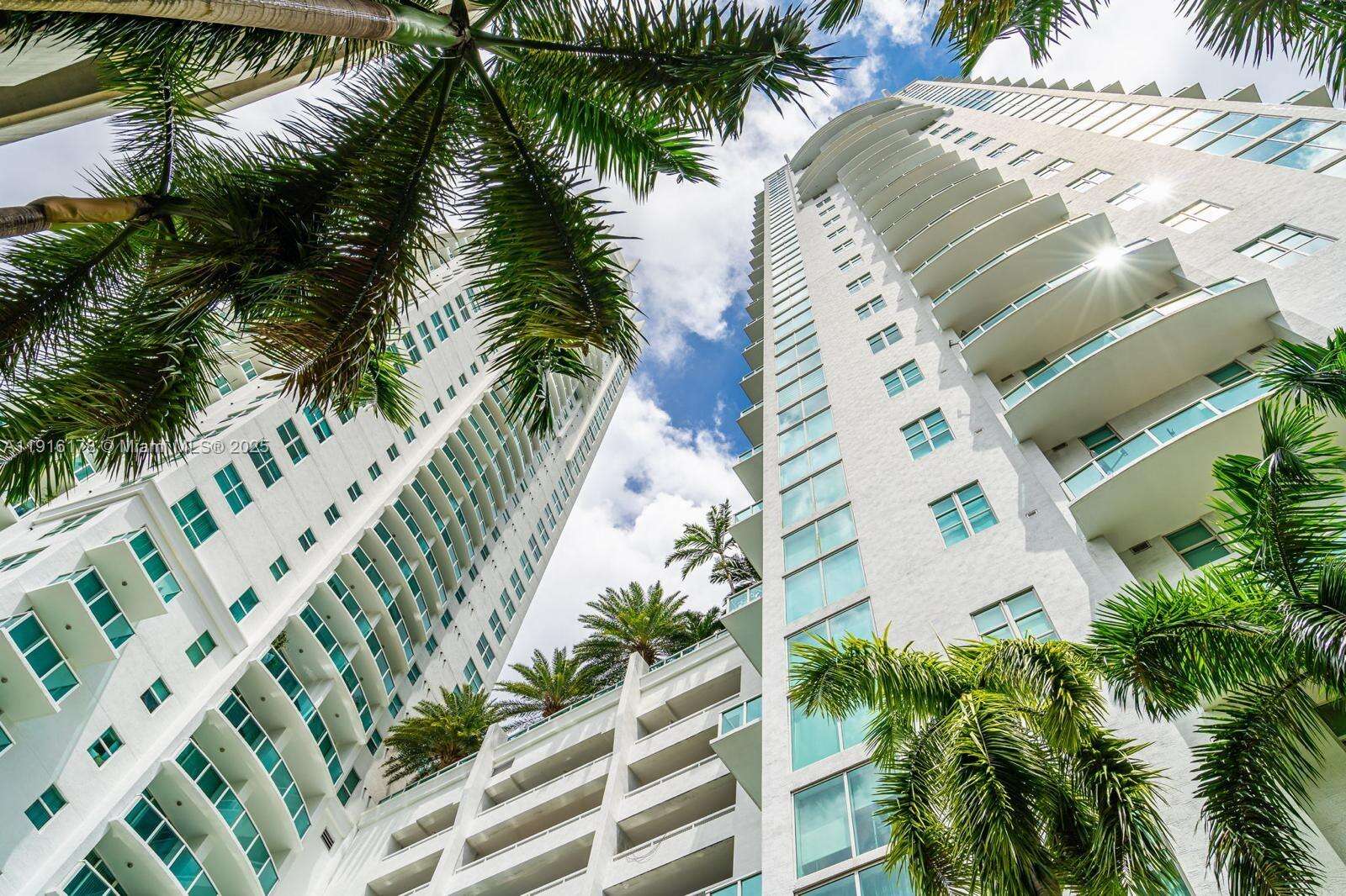 Brickell On The River at 41 5 St, Miami, FL 33131 - For Sale photo 38