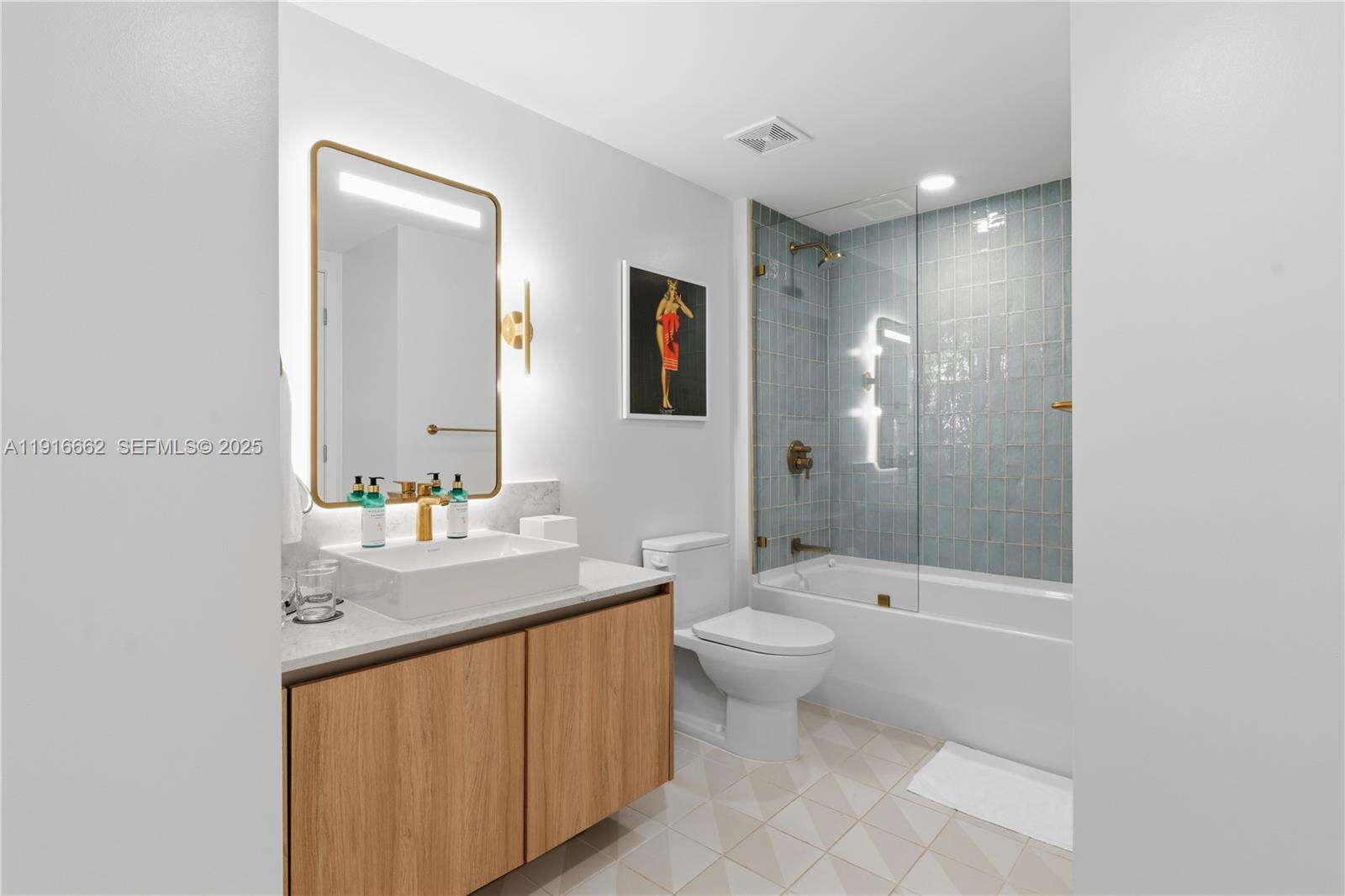 Natiivo | Gale Miami at 159 6 St, Miami, FL 33132 - For Sale photo 12