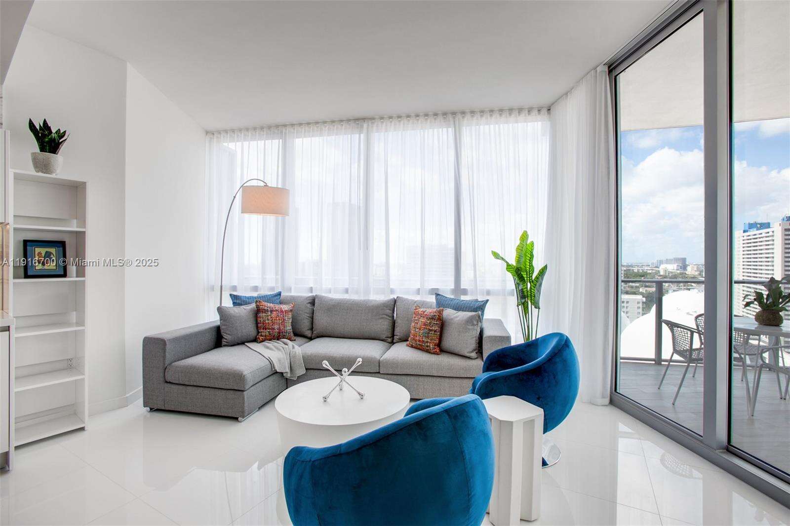 Paramount Miami Worldcenter at 851 1 Ave, Miami, FL 33132 - For Sale photo 1