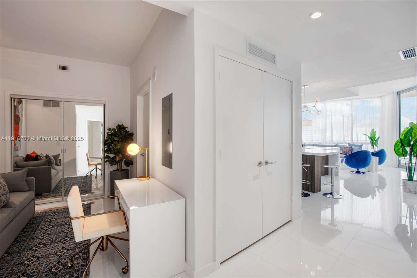 Paramount Miami Worldcenter at 851 1 Ave, Miami, FL 33132 - For Sale photo 13