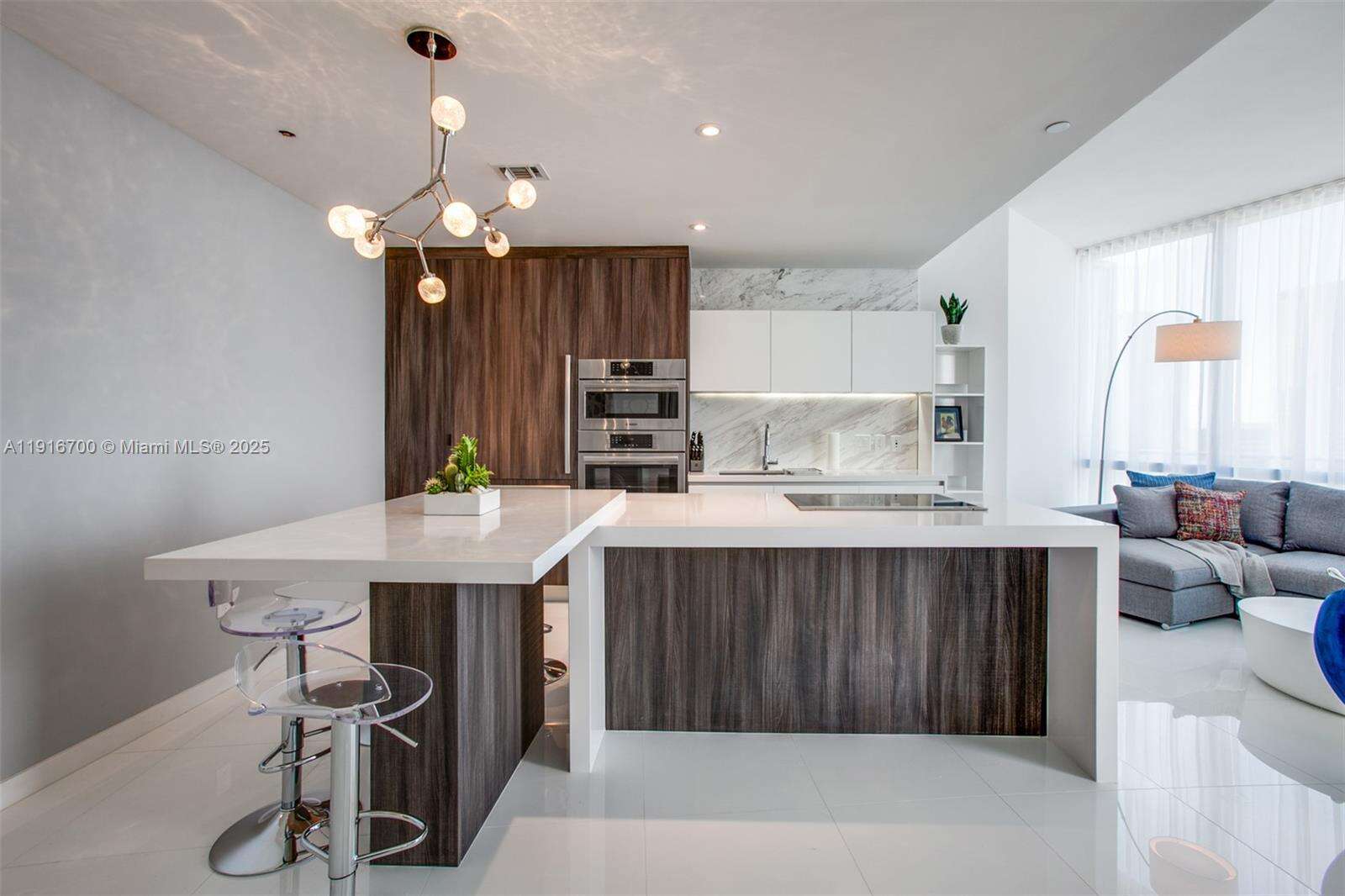 Paramount Miami Worldcenter at 851 1 Ave, Miami, FL 33132 - For Sale photo 6