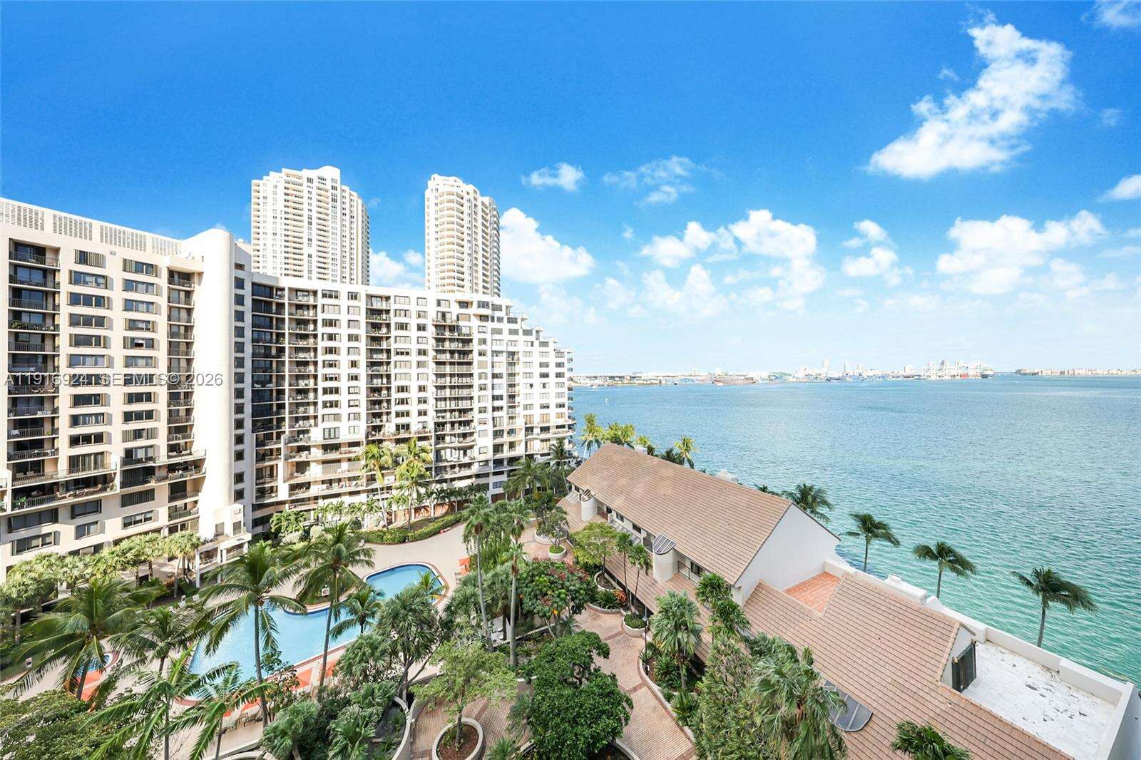 Brickell Key 1 at 520 Brickell Key Dr, Miami, FL 33131 - For Sale photo 1