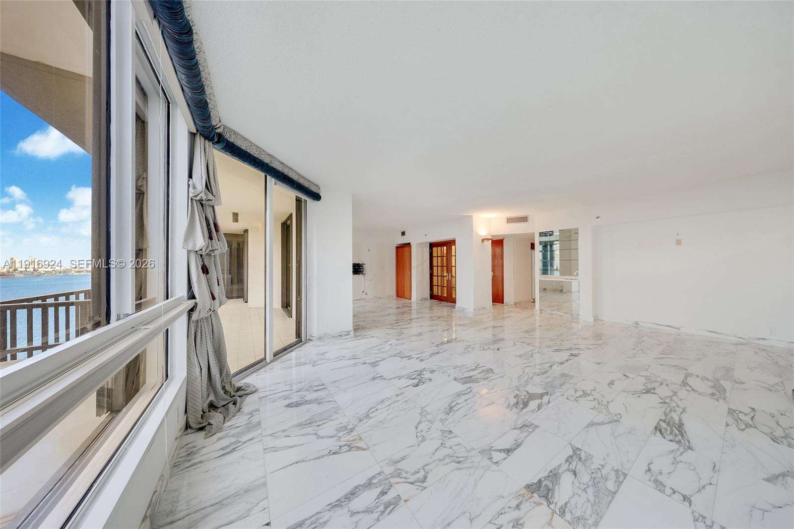 Brickell Key 1 at 520 Brickell Key Dr, Miami, FL 33131 - For Sale photo 13