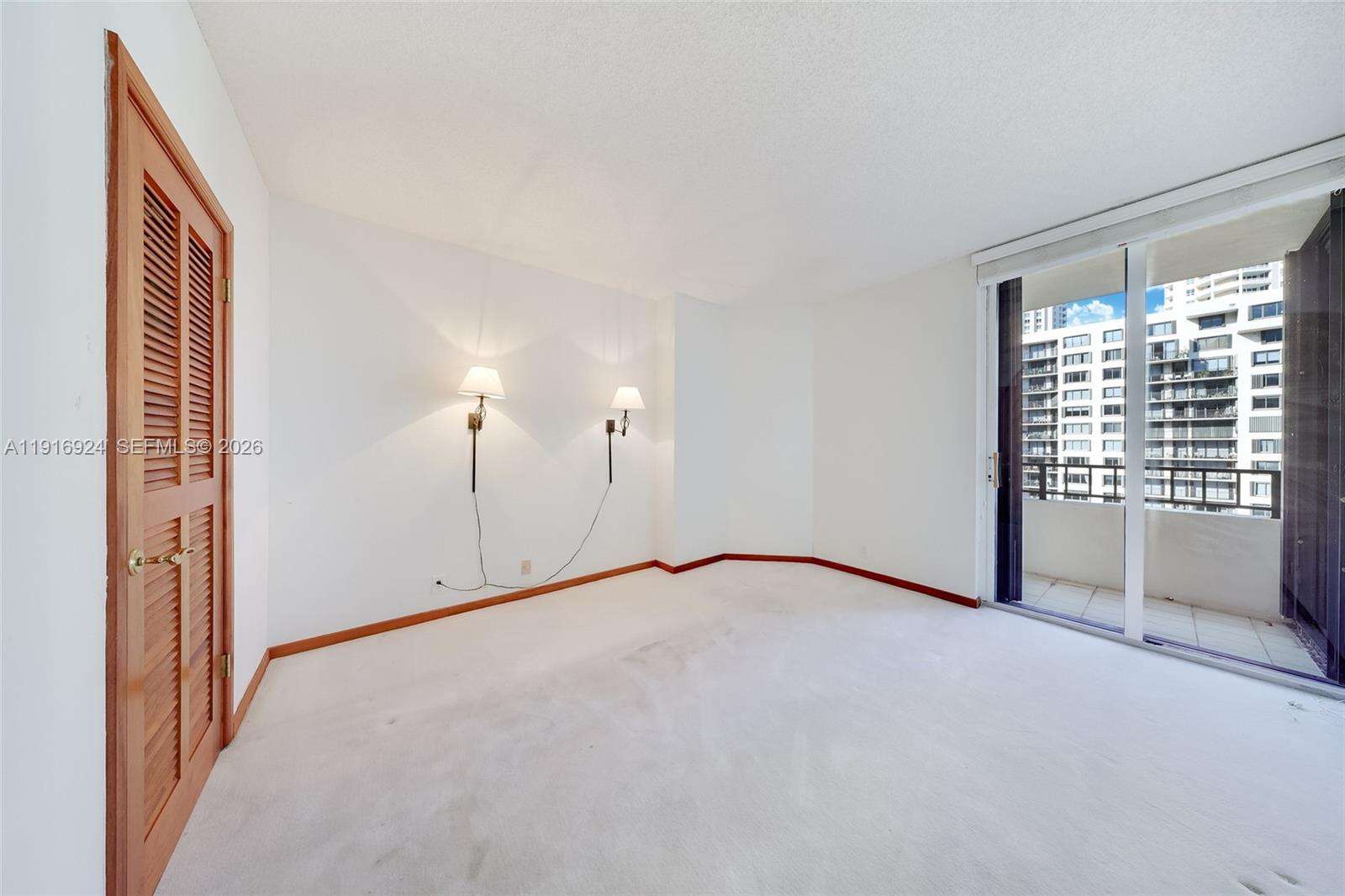 Brickell Key 1 at 520 Brickell Key Dr, Miami, FL 33131 - For Sale photo 17