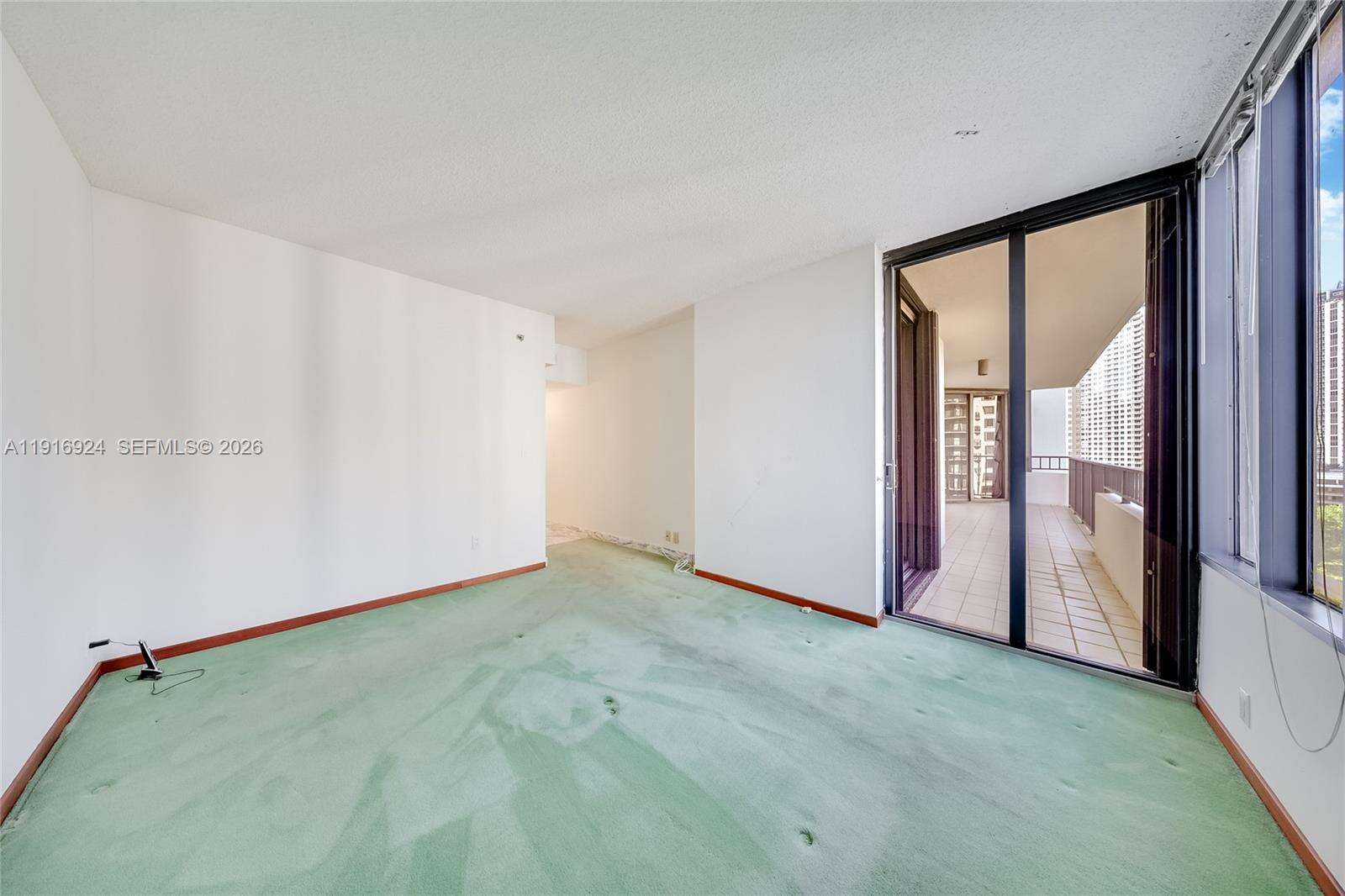 Brickell Key 1 at 520 Brickell Key Dr, Miami, FL 33131 - For Sale photo 22