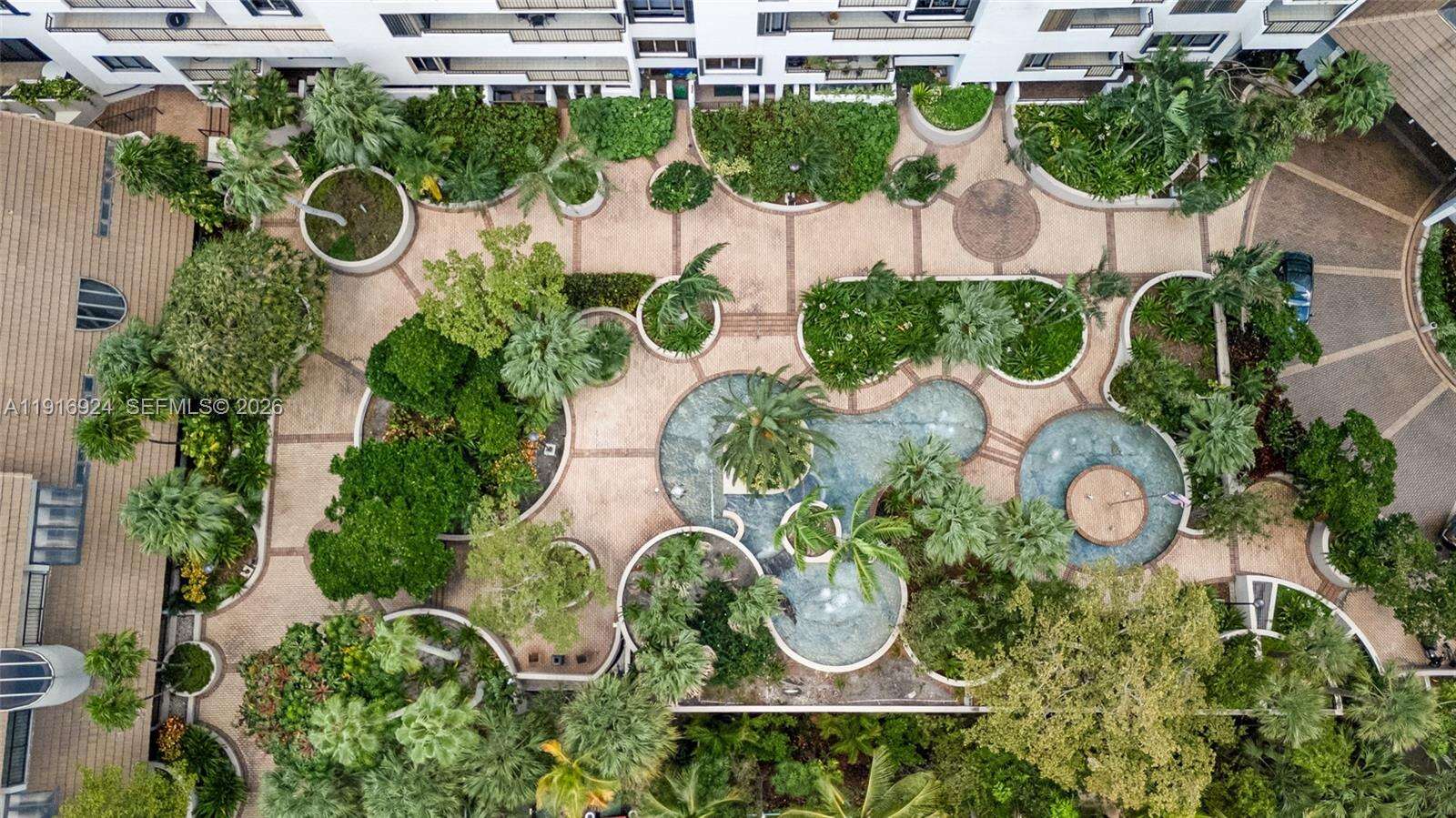 Brickell Key 1 at 520 Brickell Key Dr, Miami, FL 33131 - For Sale photo 33