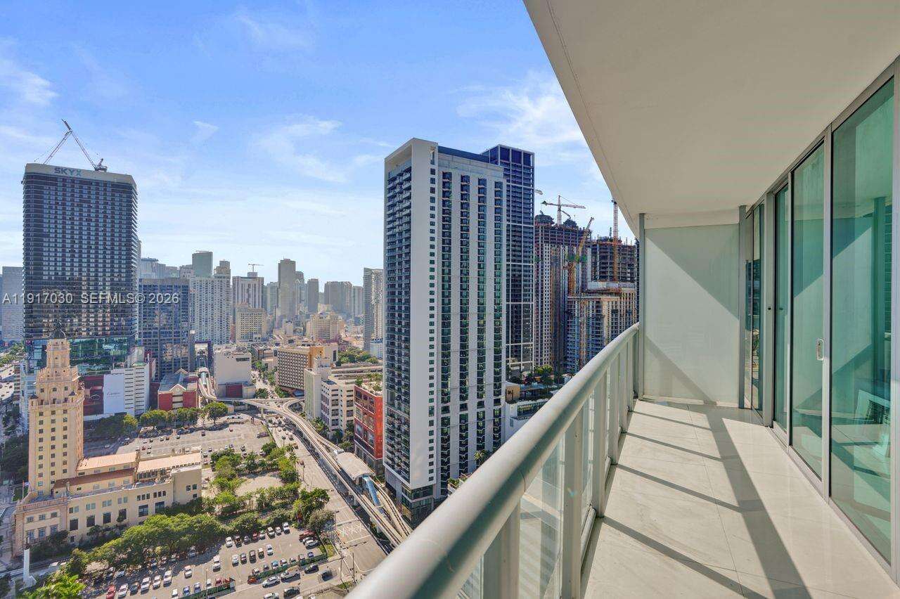 Marina Blue at 888 Biscayne Blvd, Miami, FL 33132 - For Sale photo 17