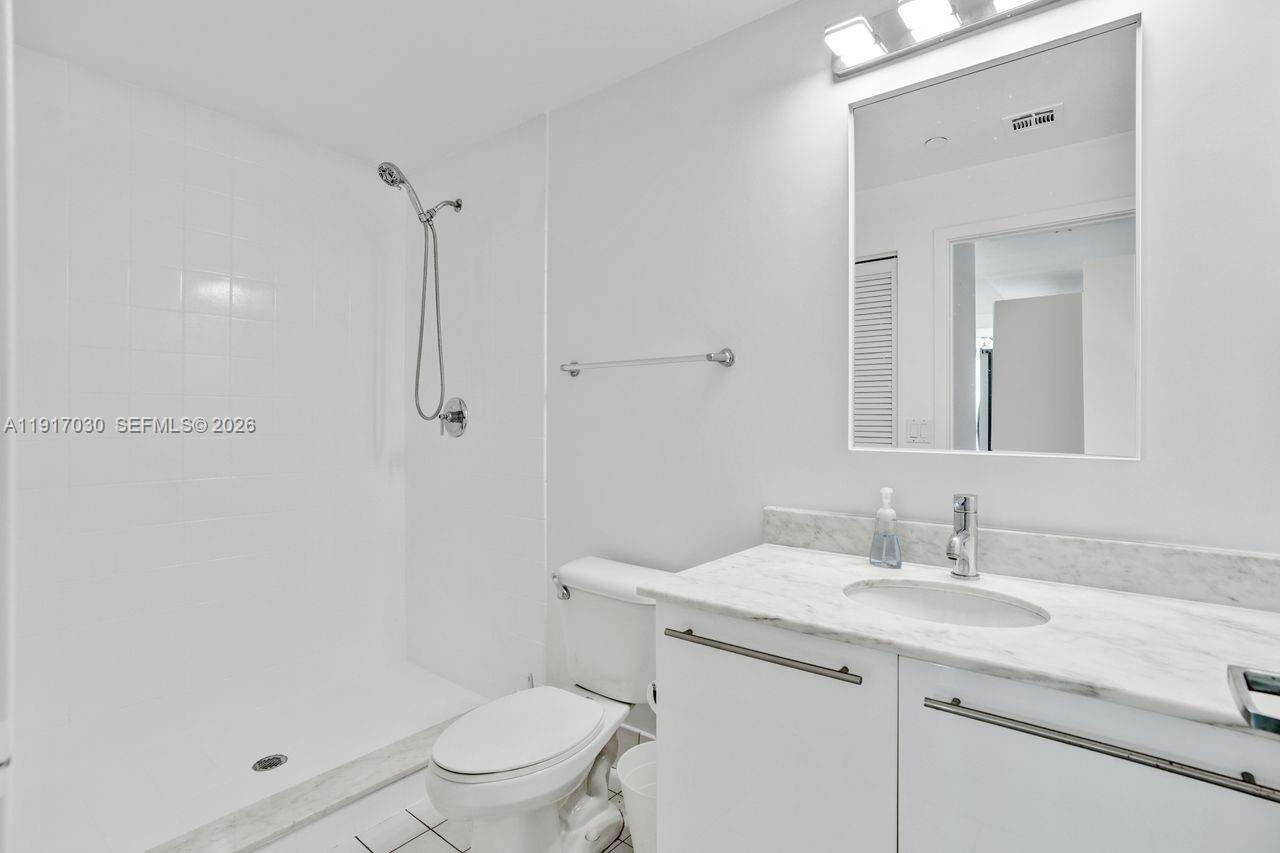 Marina Blue at 888 Biscayne Blvd, Miami, FL 33132 - For Sale photo 19