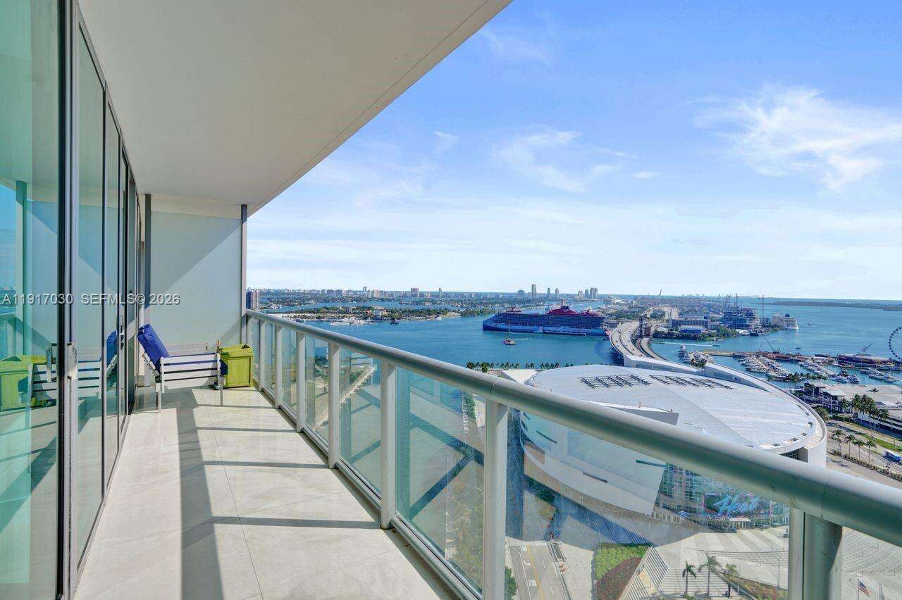Marina Blue at 888 Biscayne Blvd, Miami, FL 33132 - For Sale photo 3