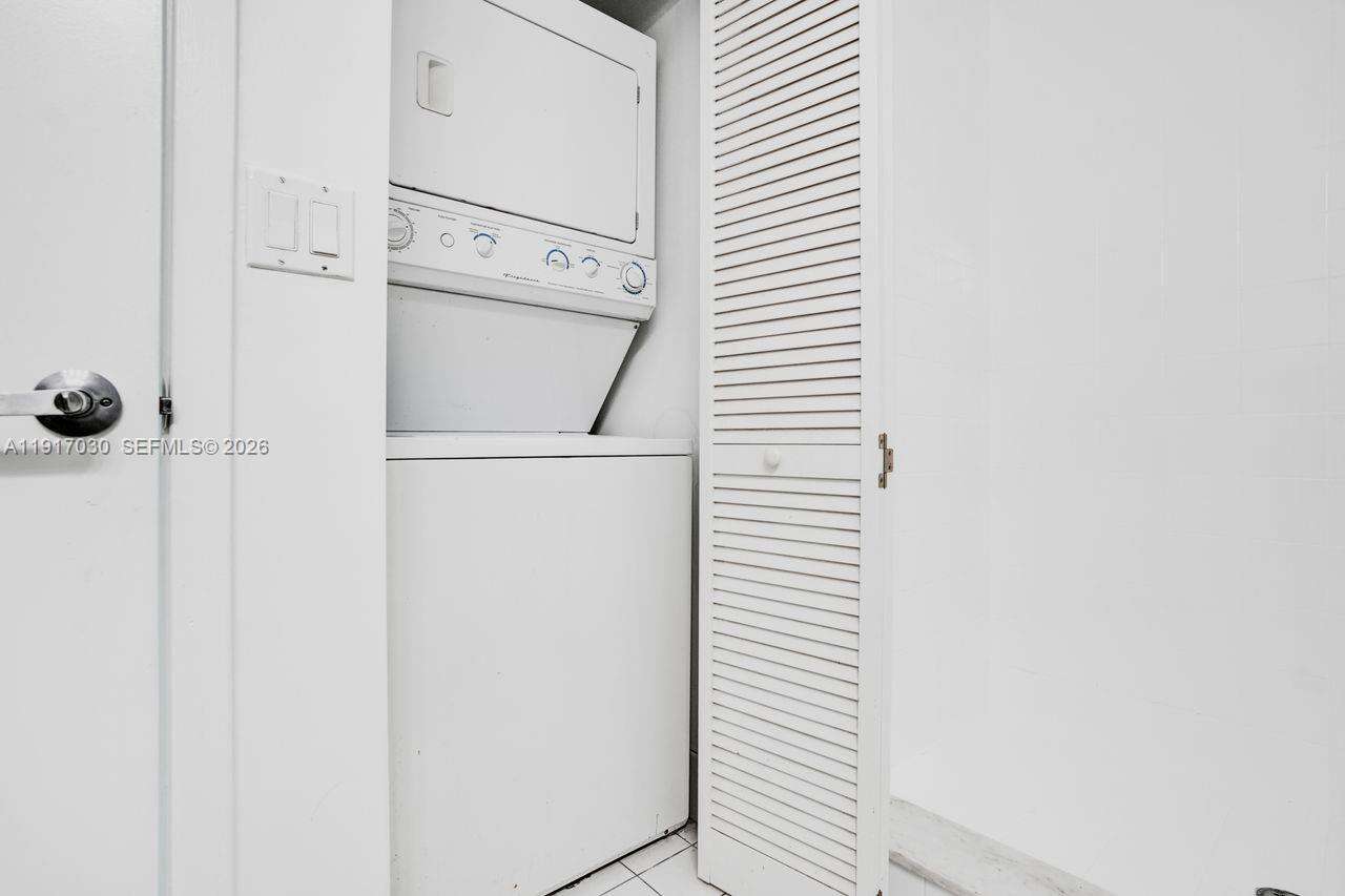 Marina Blue at 888 Biscayne Blvd, Miami, FL 33132 - For Sale photo 21